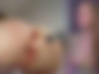 Kira's Live Sex Cam Show