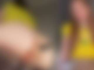 Live cam show with Kira - Curvy Teen (18+) on liverealitysex.com