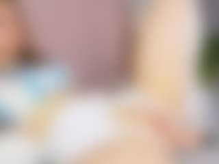 Kira's Live Sex Cam Show