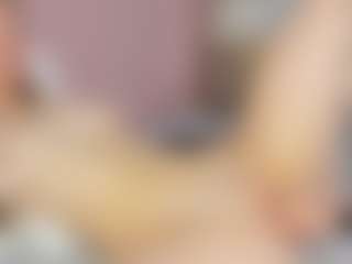 Live cam show with Kira - Living Room on nudelive.tv