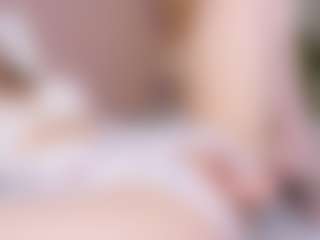 Kira's Live Sex Cam Show