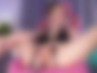 Kira's Live Sex Cam Show