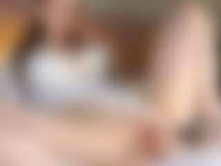 Kira's Live Sex Cam Show