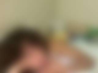 creamyricanfountain's Live Sex Cam Show