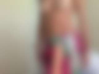 creamyricanfountain's Live Sex Cam Show