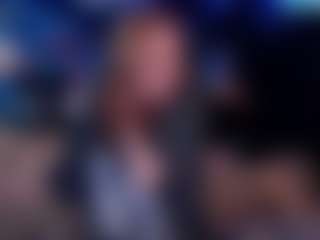 whosplayingwithfire MILF webcam performer live streaming