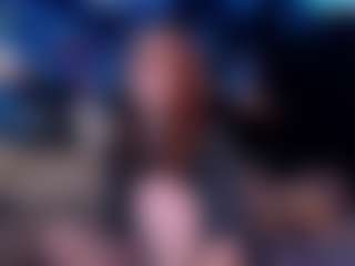 whosplayingwithfire MILF webcam performer live streaming