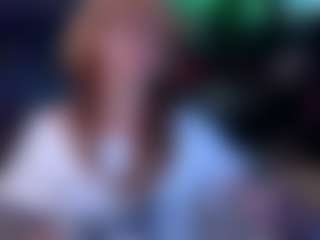 Live cam show with whosplayingwithfire - Oil on slutload