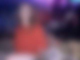 whosplayingwithfire MILF webcam performer live streaming
