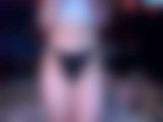 whosplayingwithfire MILF webcam performer live streaming