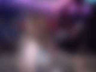 whosplayingwithfire MILF webcam performer live streaming
