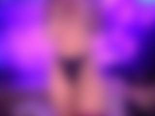 Live cam show with whosplayingwithfire - Thong on Camsoda