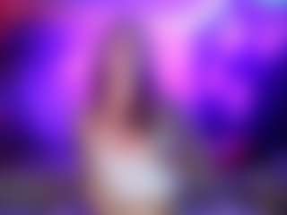 whosplayingwithfire MILF webcam performer live streaming