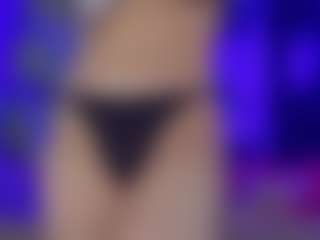 whosplayingwithfire MILF webcam performer live streaming