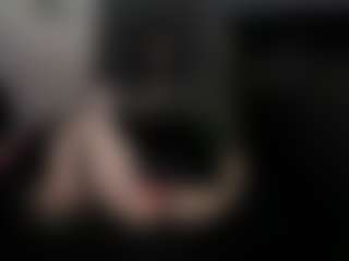 AmyAloqua MILF webcam performer live streaming