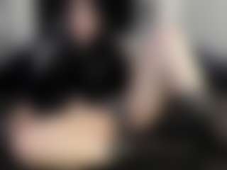 AmyAloqua MILF webcam performer live streaming