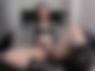 AmyAloqua MILF webcam performer live streaming