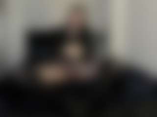 Live cam show with AmyAloqua - Goth on Camsoda