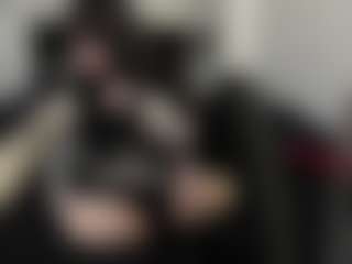 Live cam show with AmyAloqua - Goth on Camsoda