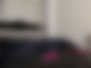 Live cam show with AmyAloqua - Skinny MILF on anonymated.com