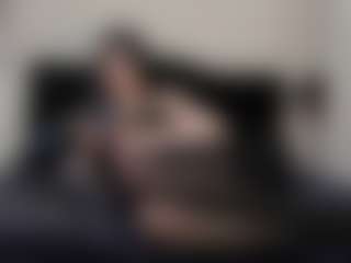AmyAloqua MILF webcam performer live streaming