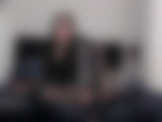 AmyAloqua MILF webcam performer live streaming