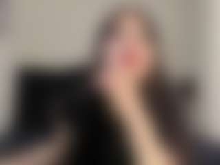 AmyAloqua MILF webcam performer live streaming