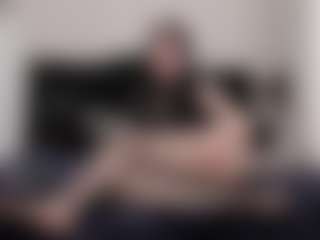 Live cam show with AmyAloqua - Petite on CamwithHer