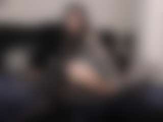 Live cam show with AmyAloqua - Sexwebcam on Milfs Live