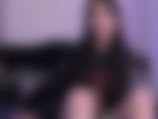Live cam show with AmyAloqua - Lush on Camsoda