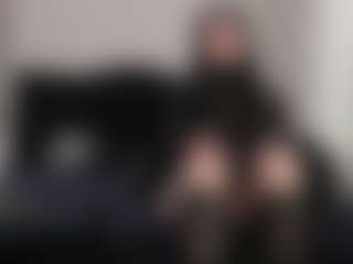 AmyAloqua MILF webcam performer live streaming