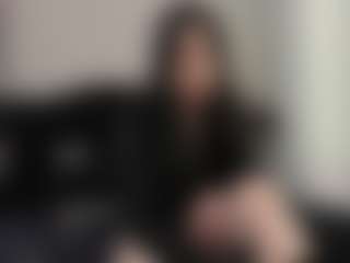 Live cam show with AmyAloqua - Bedroom on Camming Site
