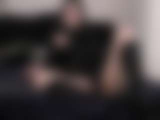 AmyAloqua MILF webcam performer live streaming