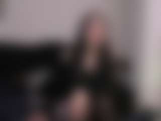 Live cam show with AmyAloqua - Oil on Camsoda