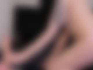 AmyAloqua MILF webcam performer live streaming