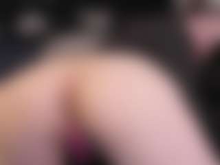 Live cam show with AmyAloqua - Body Massage on Cam Slut