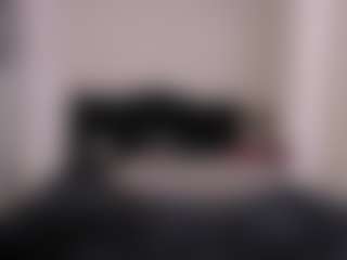 Live cam show with AmyAloqua - Tease MILF on Soda Cam