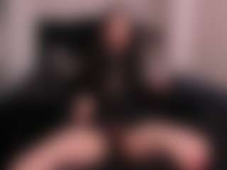 Live cam show with AmyAloqua - Body Massage on SinfulBabes