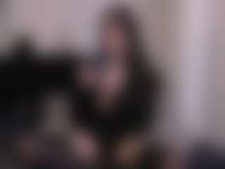 Live cam show with AmyAloqua - Petite MILF on CamwithHer