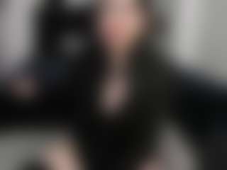 Live cam show with AmyAloqua - Skinny on Camsoda
