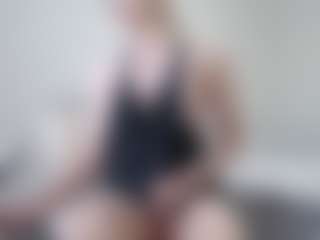 Live cam show with Anna-Stellari - Middle Aged on CamwithHer