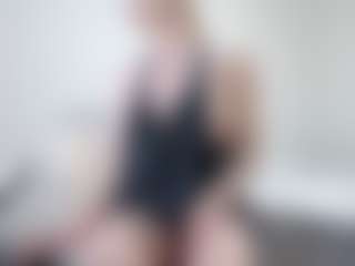 Live cam show with Anna-Stellari - Solo on live18s.com