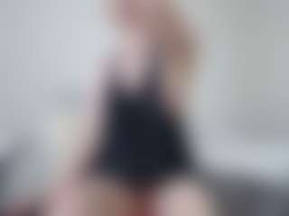 Anna-Stellari MILF webcam performer live streaming
