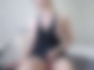 Live cam show with Anna-Stellari - Curvy Middle Aged on Chatstar