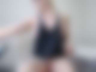 Live cam show with Anna-Stellari - Bikini on slutload