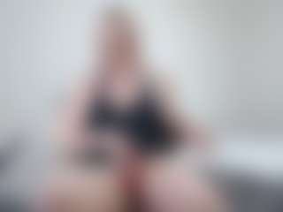 Live cam show with Anna-Stellari - Spank Blonde Hair on Uber Horny