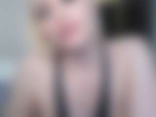 Live cam show with Anna-Stellari - Middle Aged on xplaylive.com
