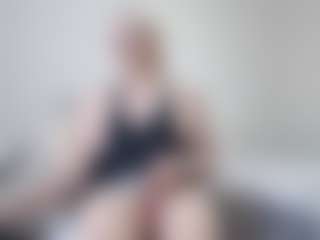 Live cam show with Anna-Stellari - Blonde Hair on Camsoda