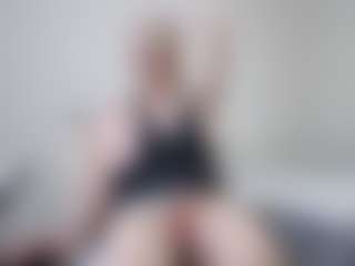 Anna-Stellari MILF webcam performer live streaming