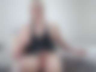 Live cam show with Anna-Stellari - Blue Eyes on SquirtSoMuch